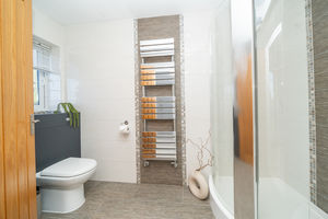 EN-SUITE- click for photo gallery